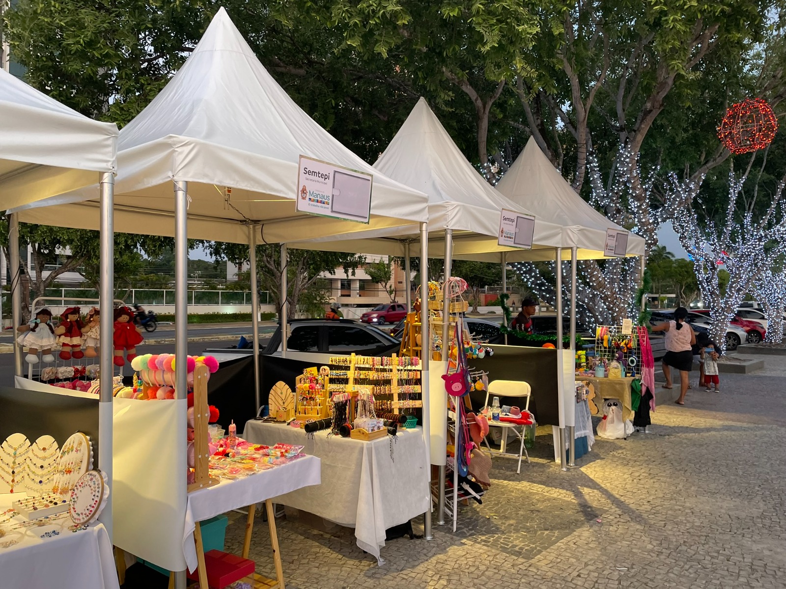 Feira De Artesanato No Complexo Tur Stico Ponta Negra Detrans Do Brasil