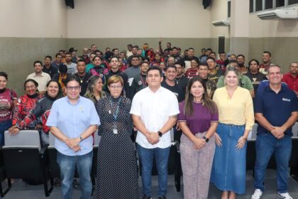Maio Amarelo: Detran-AM inicia Curso de Motofretista e Wilson Lima anuncia linha de crédito para a categoria