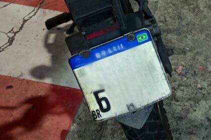 Detran-AM: Homem é apresentado no 1º DIP por adulteração de placa de motocicleta