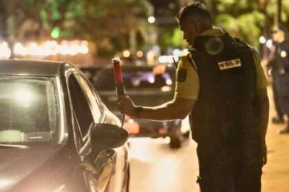 Detran-DF vai adquirir câmeras corporais para agentes de trânsito